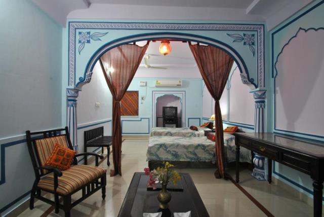 Rawla Mrignayani Palace Jaipur Room photo